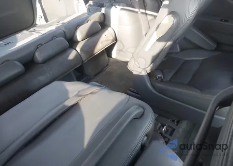 2005 Honda Odyssey Touring from USA, damaged, VIN 5FNRL38885B106683